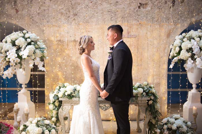 Wedding Planner in Cartagena Colombia. Professional event, reception, and ceremony planning. Exclusive for couples living abroad.