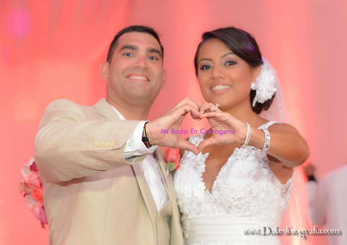 Wedding Planner in Cartagena Colombia. Professional event, reception, and ceremony planning. Exclusive for couples living abroad.